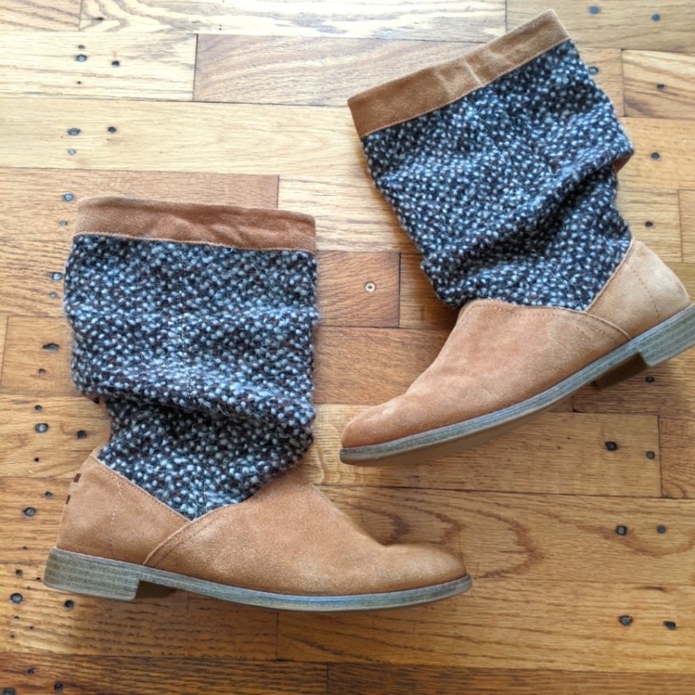 Toms Suede and Sweater Boots